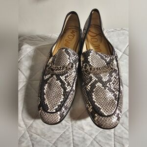 Sam Edelman Women Black & White Snake Print Loafers W/ Chain Sz 8